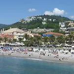 Fornaci 11 Rivieraholiday Appartement Pietra Ligure