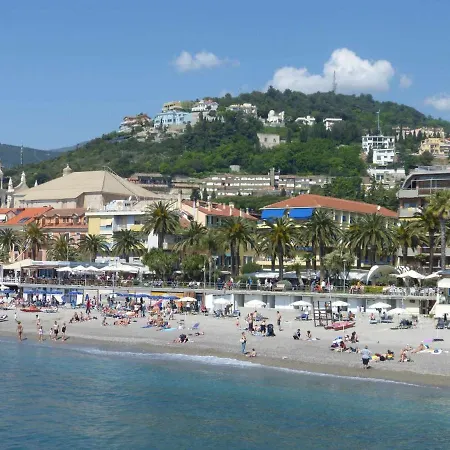 Fornaci 11 Rivieraholiday Lejlighed Pietra Ligure